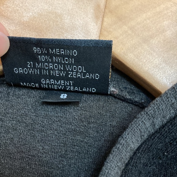 Earth Sea Sky “Gretel” Merino Wool Jacket - Picture 9 of 10